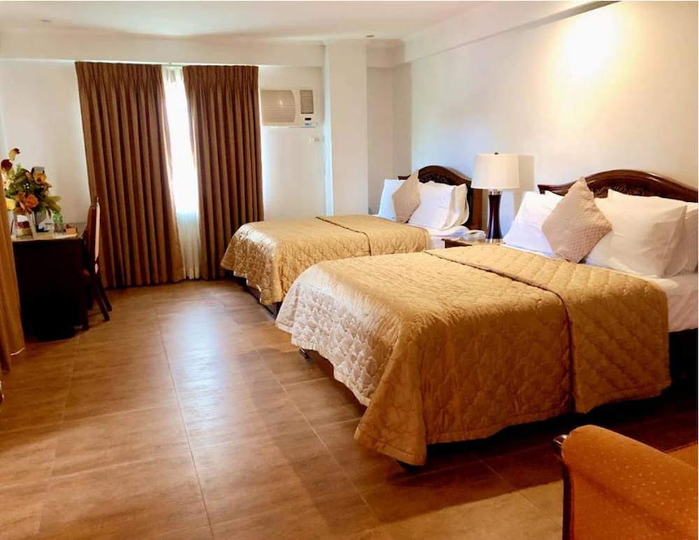 Executive Queen Room
