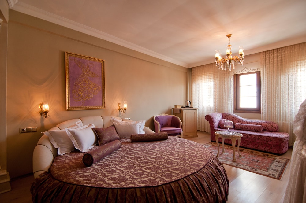 Deluxe Suite photo 1