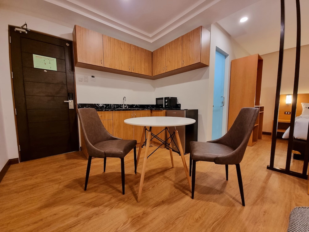 Premier Suite Room - Photo 3