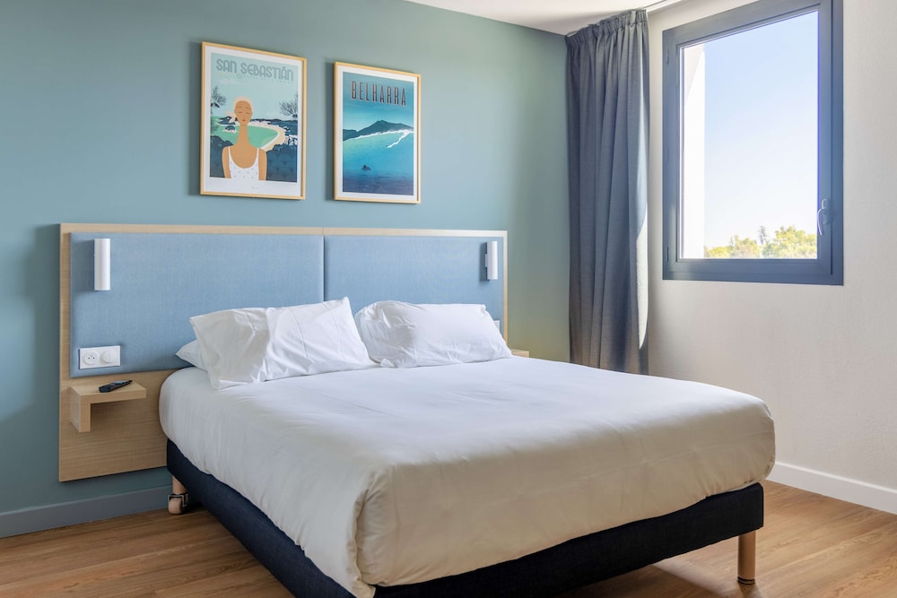 Standard Room, 1 Double Bed - Photo 18
