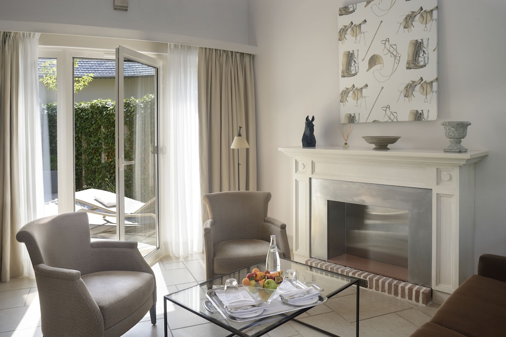 Suite, 1 Bedroom, Ground Floor (no air conditioning) photo 2