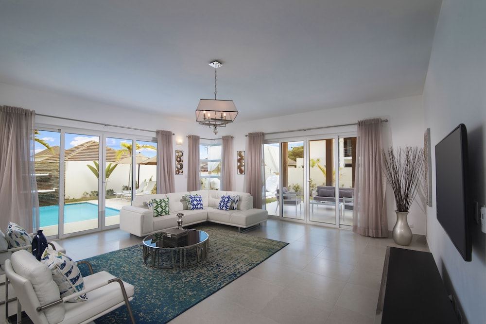 Royal Villa, 6 Bedrooms (All Inclusive) photo 2