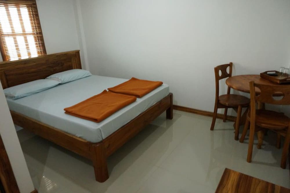 Standard Room photo 2