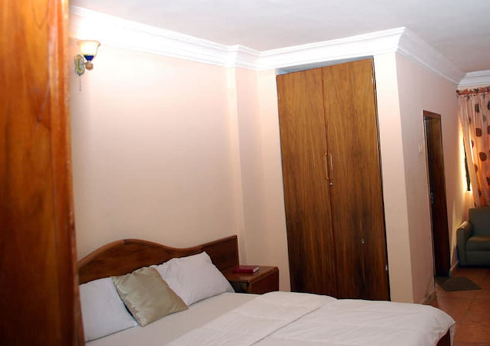 Standard Room photo 3