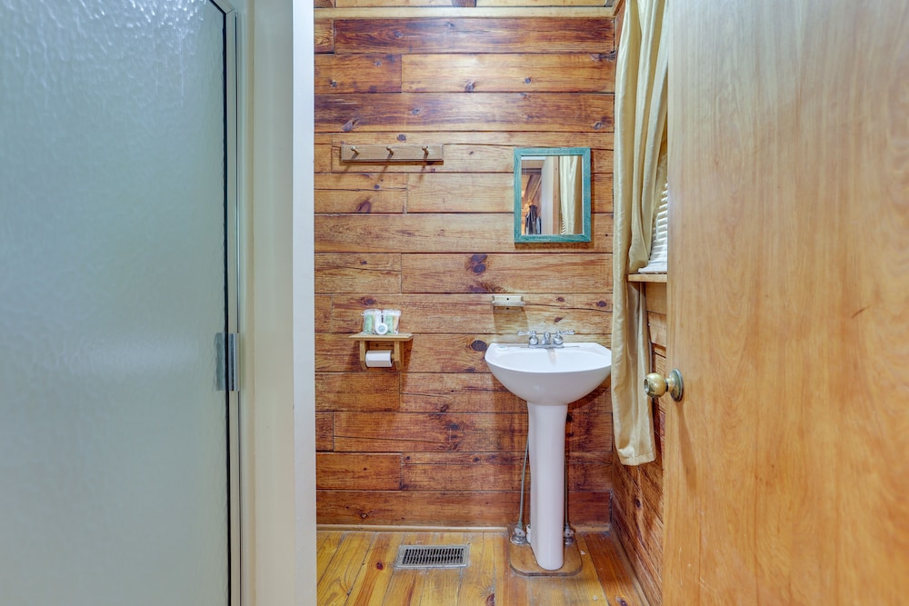 House (2 Bedrooms) photo 3