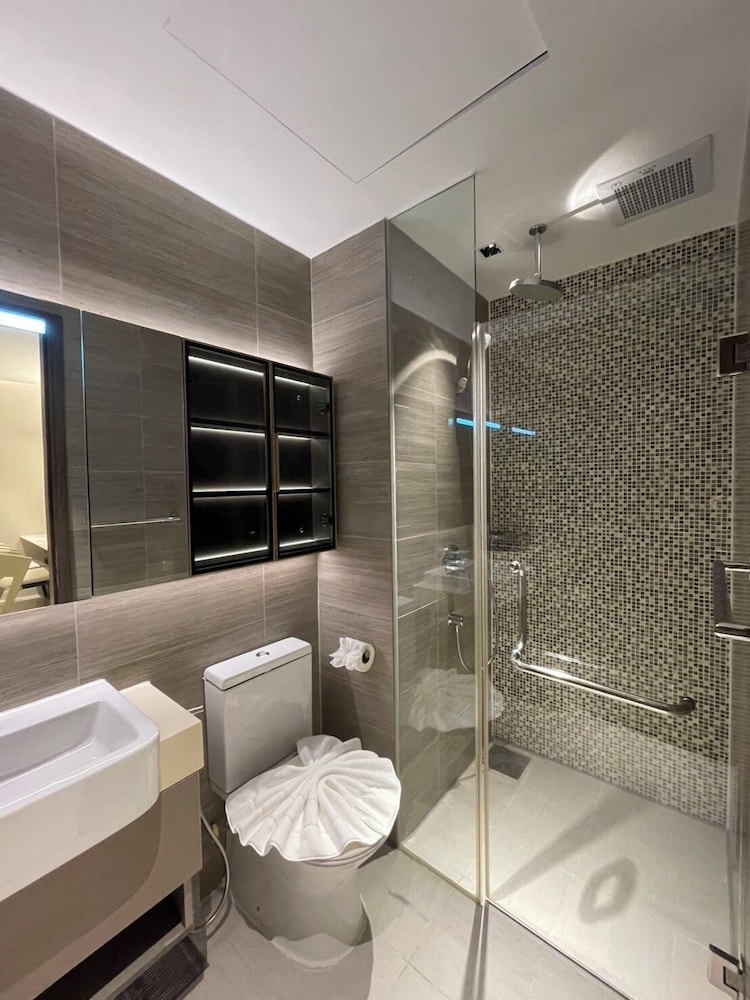 Superior Single Room, River View photo 3