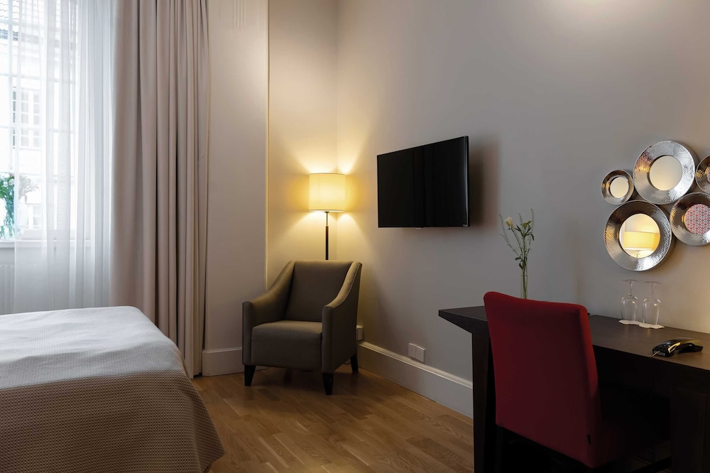 Standard Double Room (small) - Photo 4