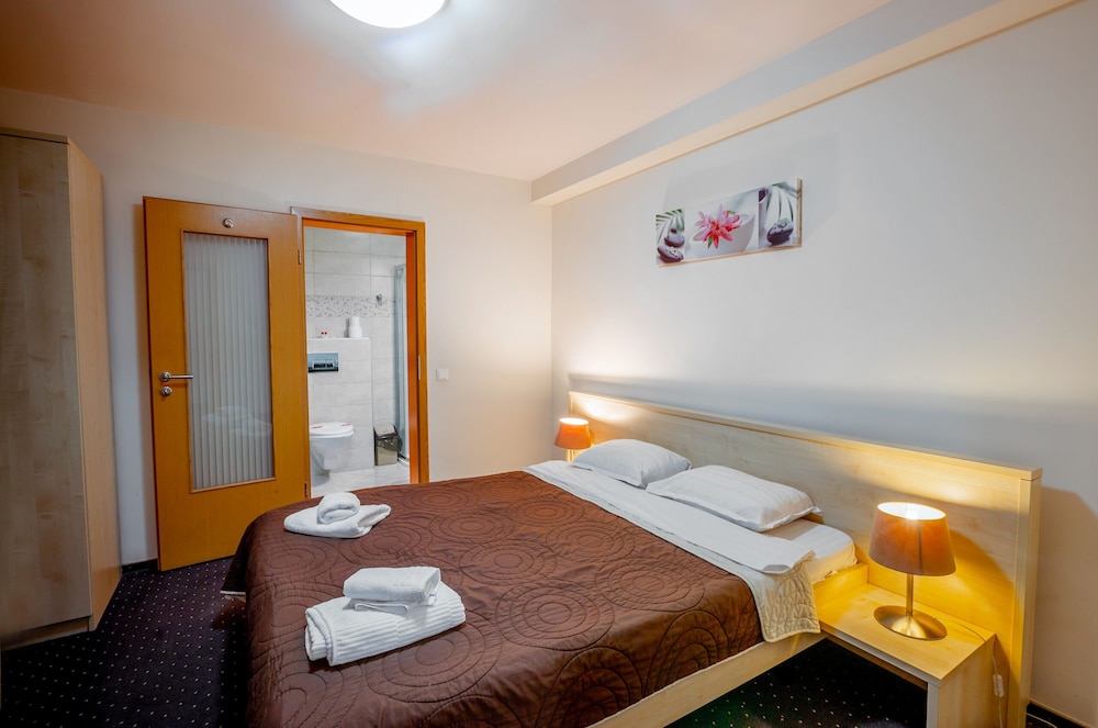 Family Apartment, Multiple Beds photo 1