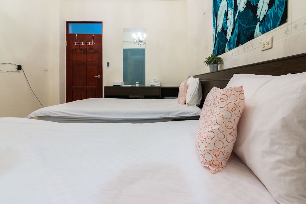 Standard Twin Room, 2 Twin Beds photo 2