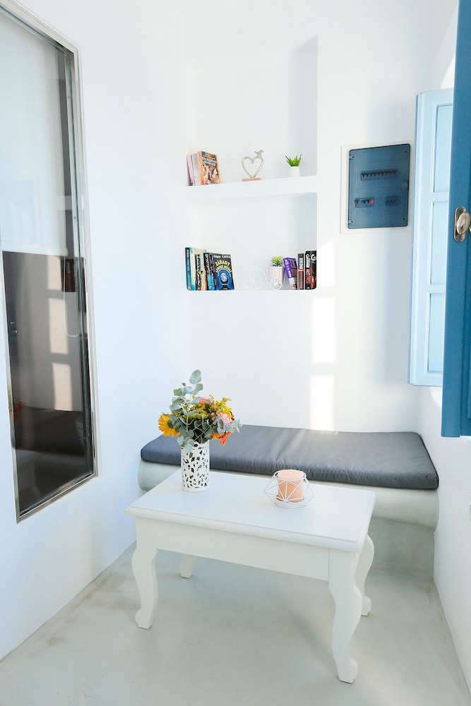 Deluxe Room - Photo 7