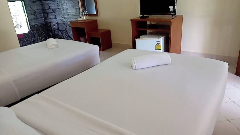 Deluxe Twin Room photo 2