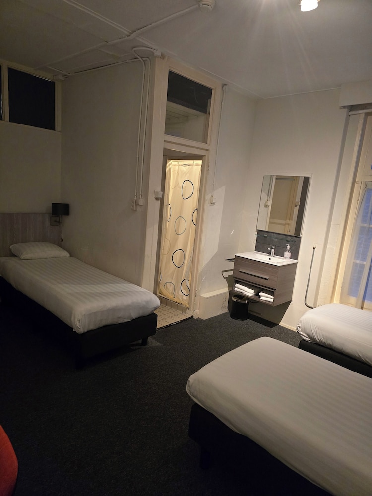 Quadruple Room, Shared Bathroom