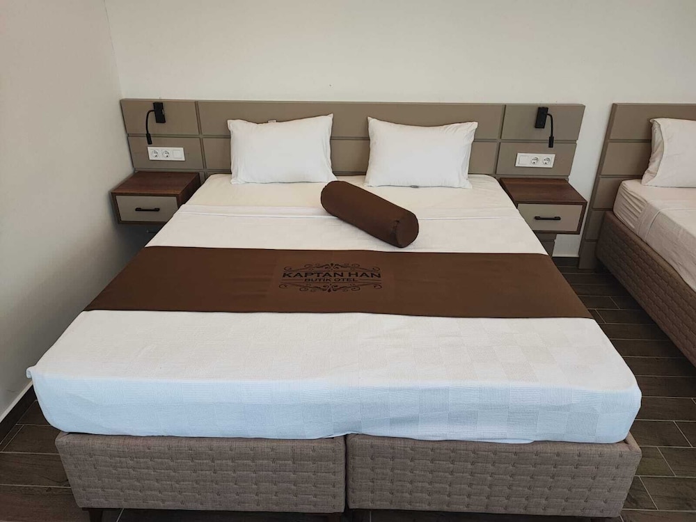 Deluxe Room - Photo 7