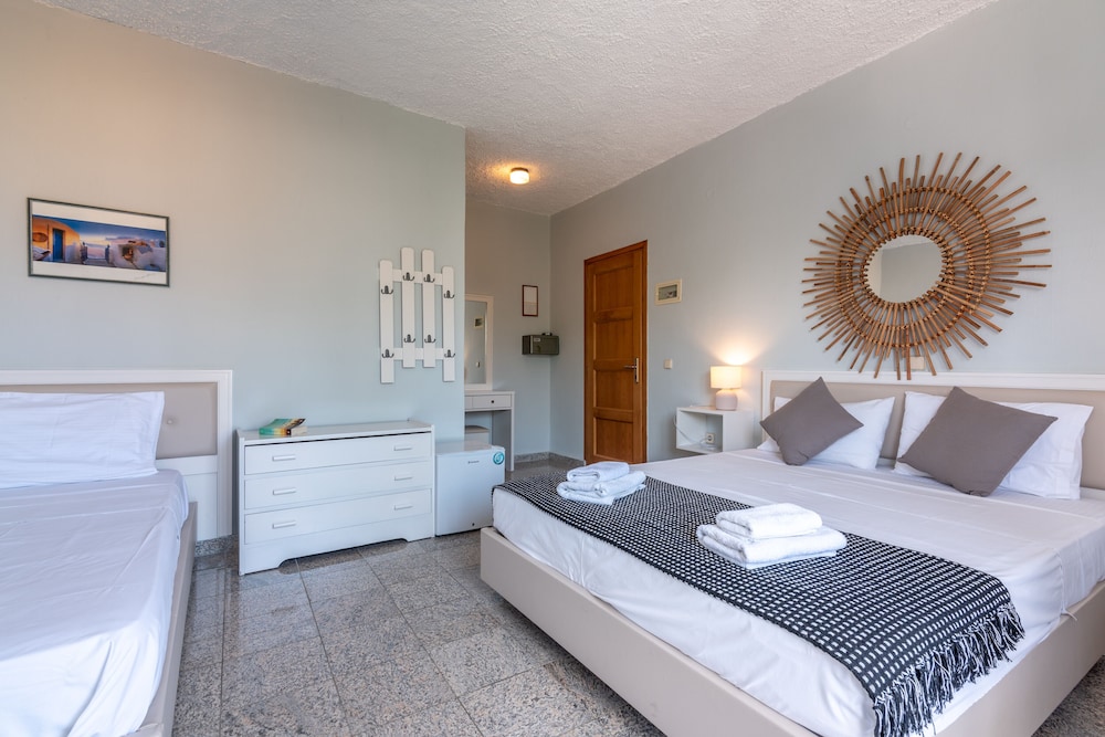 Standard Triple Room photo 1