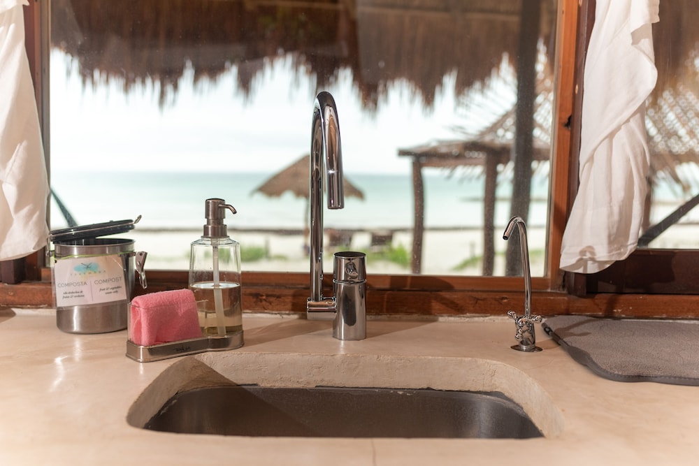 Bungalow, Beach View photo 3