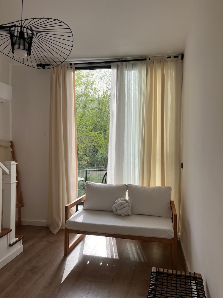 Business Room, Balcony, Garden View photo 1