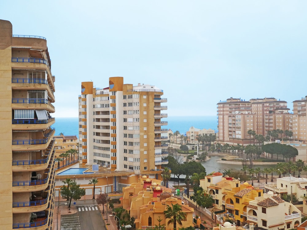 Apartment, 3 Bedrooms, Balcony photo 2