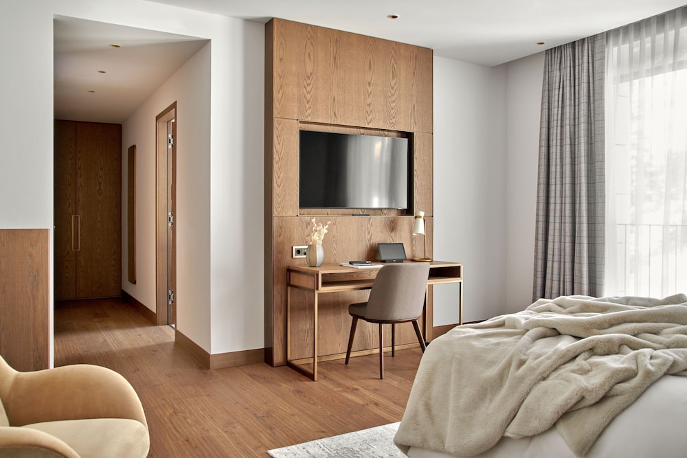 Grace Superior Room