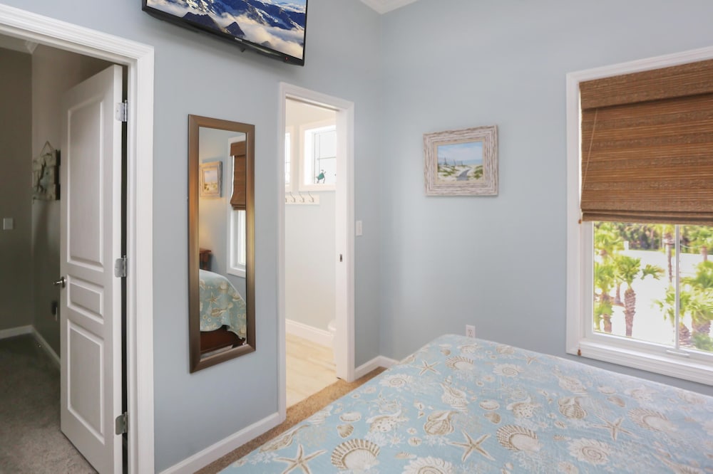 House, Multiple Beds (Coastal Cove) photo 1