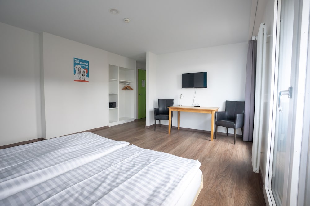Suite, 2 Bedrooms, Private Bathroom (Annex Room) photo 2