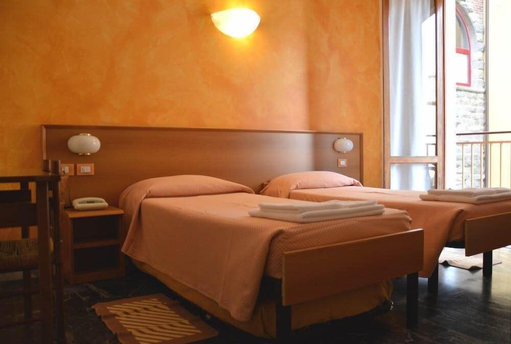 Double or Twin Room photo 1