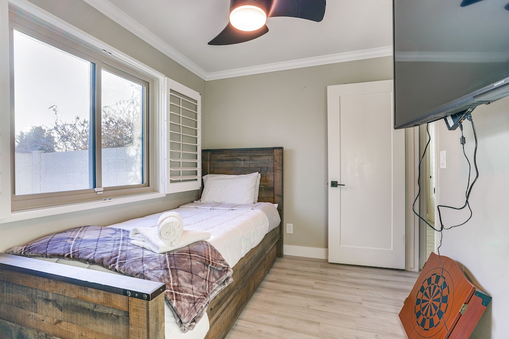 House (4 Bedrooms) photo 2