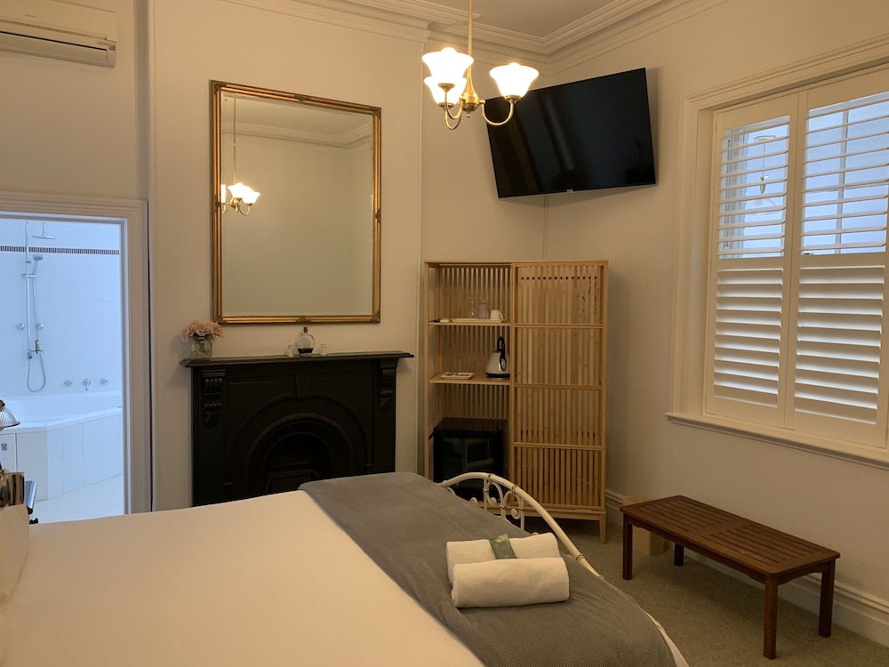 King Room with Spa