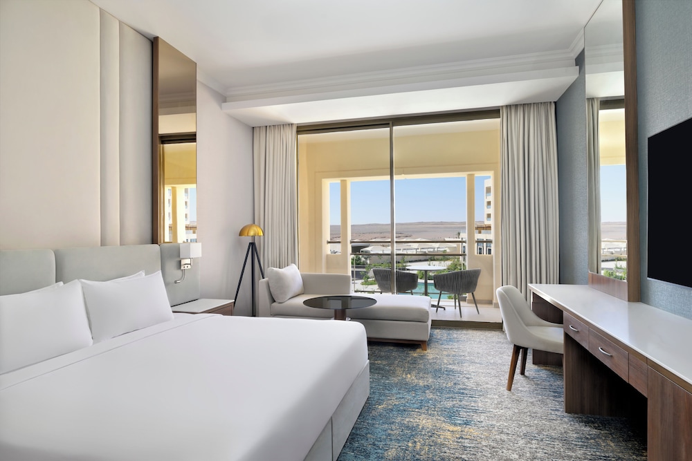 Deluxe Room, 1 Double Bed, Pool View photo 1