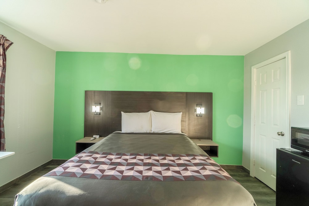 Room, 1 Queen Bed, Non Smoking