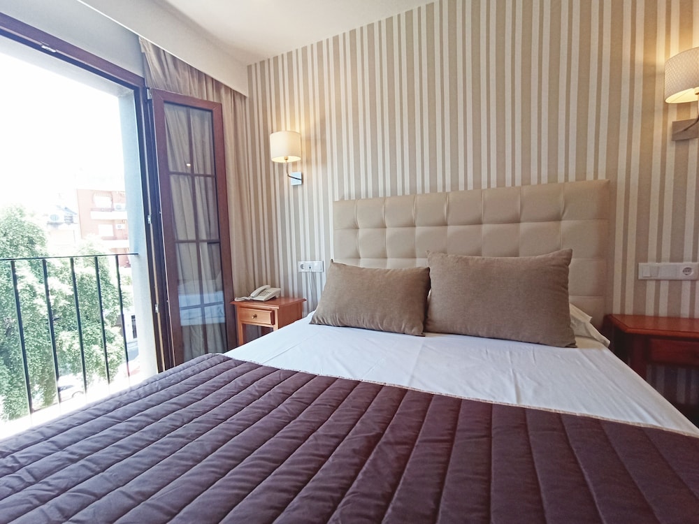 Double or Twin Room photo 2