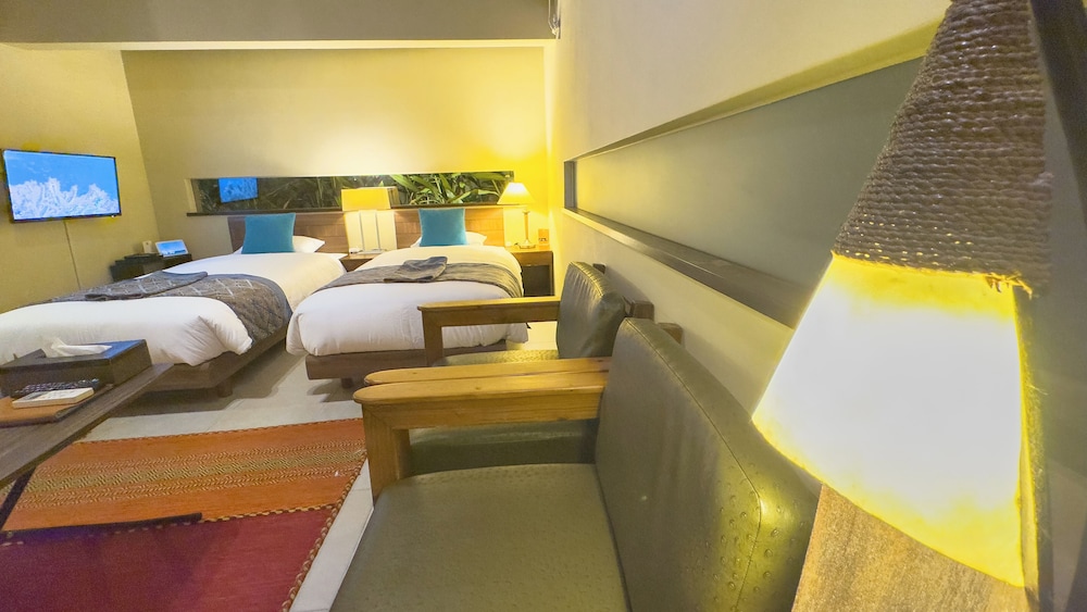 Twin Room, 2 Twin Beds, Balcony, Ocean View photo 3