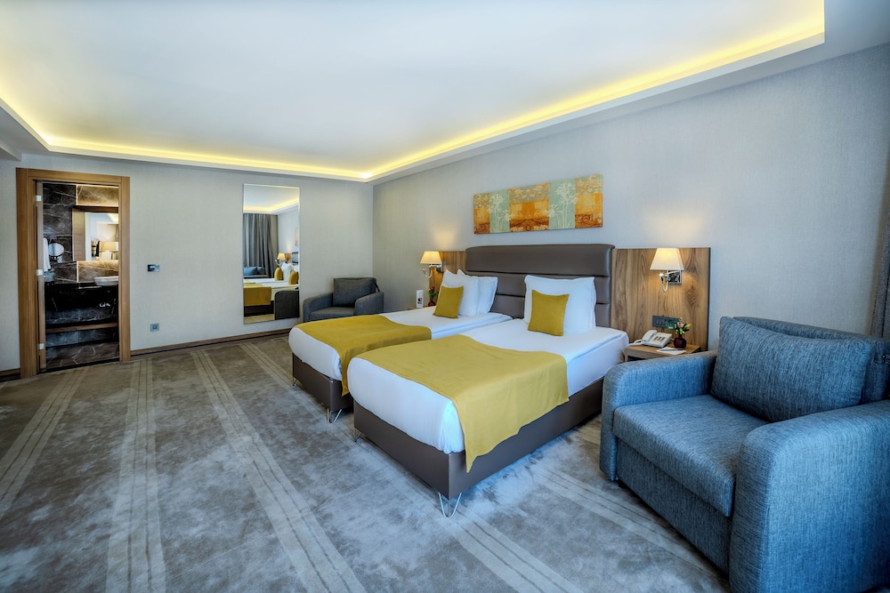 Grand Suite - Photo 1