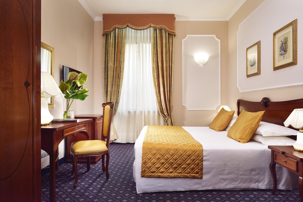 Standard Double Room - Photo 3