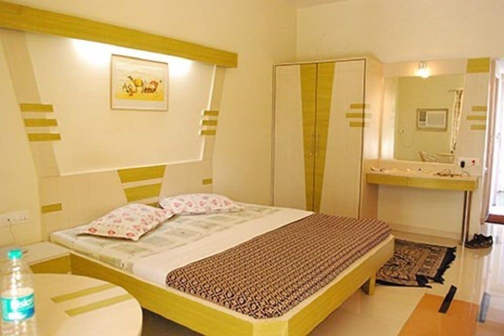 Standard Room, 1 Double Bed, Non Smoking photo 3