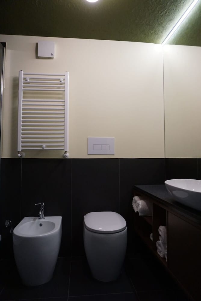 Junior Studio Suite, 1 King Bed With Sofa Bed, Non Smoking, City View photo 3