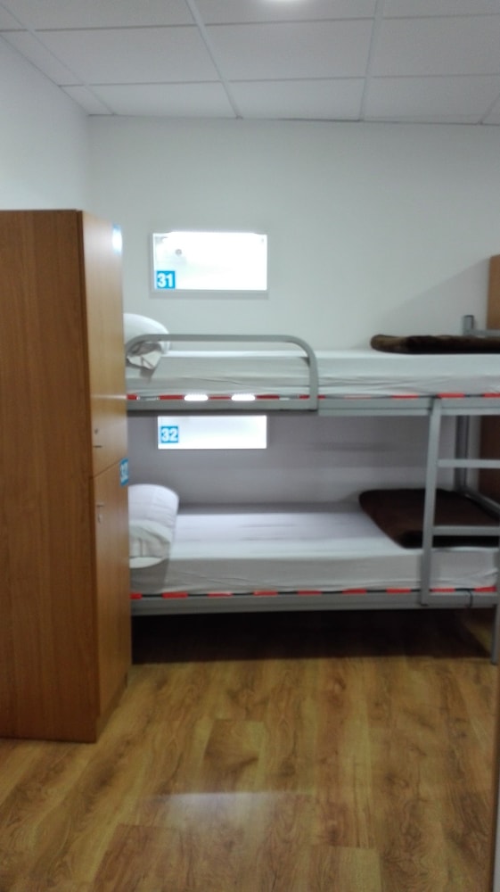 Shared Dormitory, Mixed Dorm (1 bed in 6 Bed Dorm) photo 2