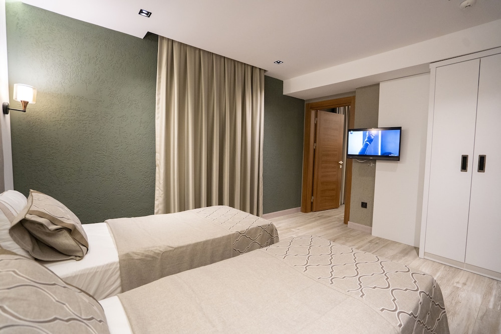 Family Room 1+1