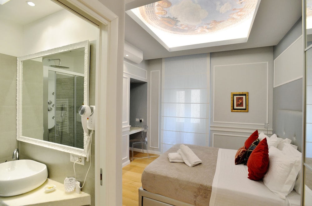 Basic Double Room photo 2