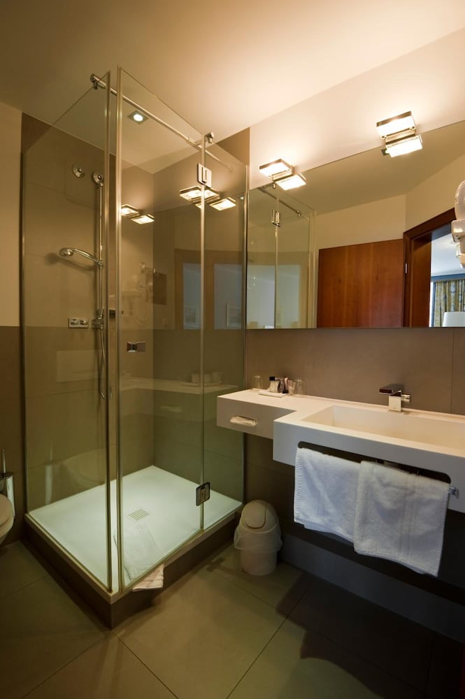 Double Room - Photo 5