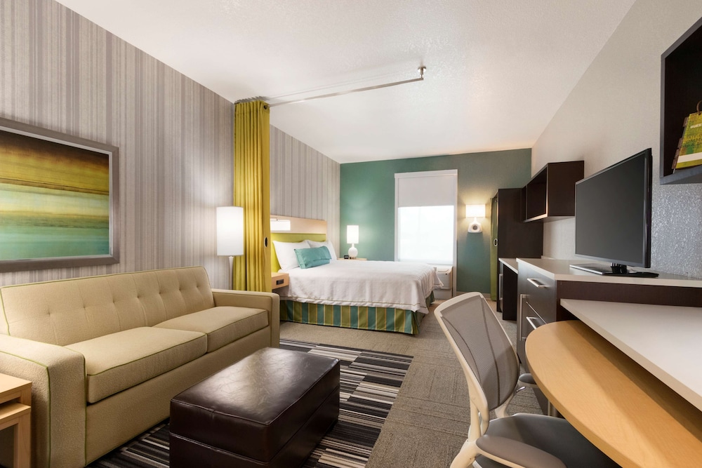 Studio Suite, 1 King Bed, Non Smoking photo 1