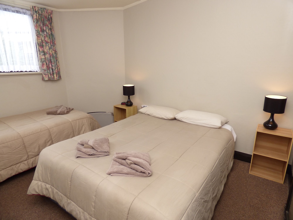 Standard One Bedroom - Photo 2