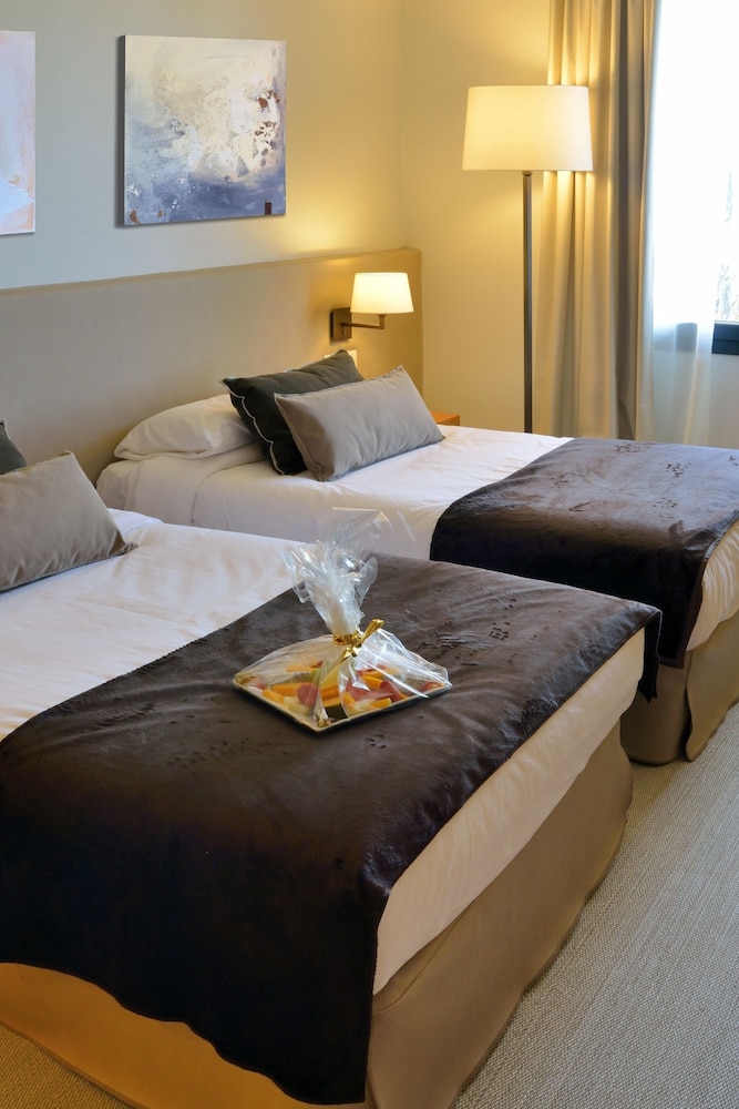 Double Room - Photo 12