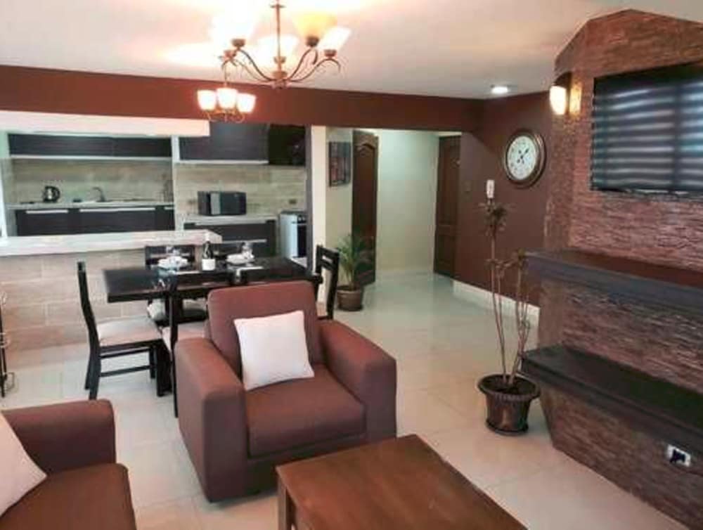 House, 3 Bedrooms photo 1
