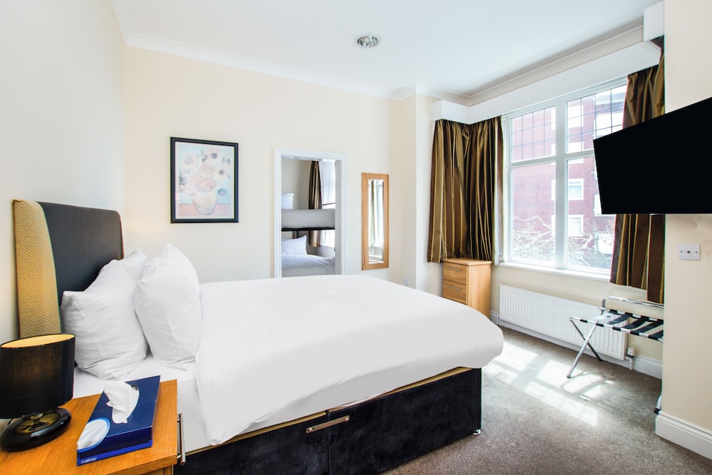 Standard Quadruple Room - Photo 4