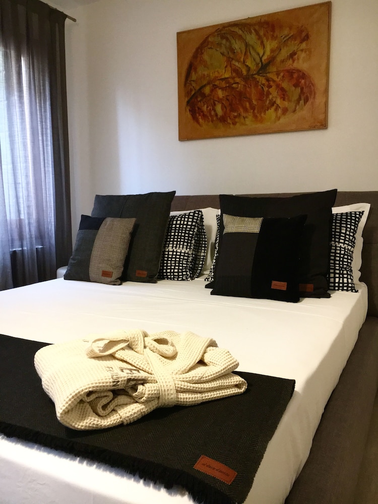 Deluxe Double Room, Canal View photo 1