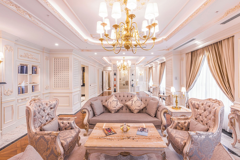 Presidential Suite photo 1