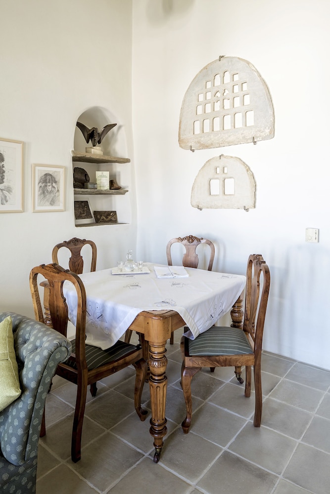 Design Apartment (Home Above) photo 2