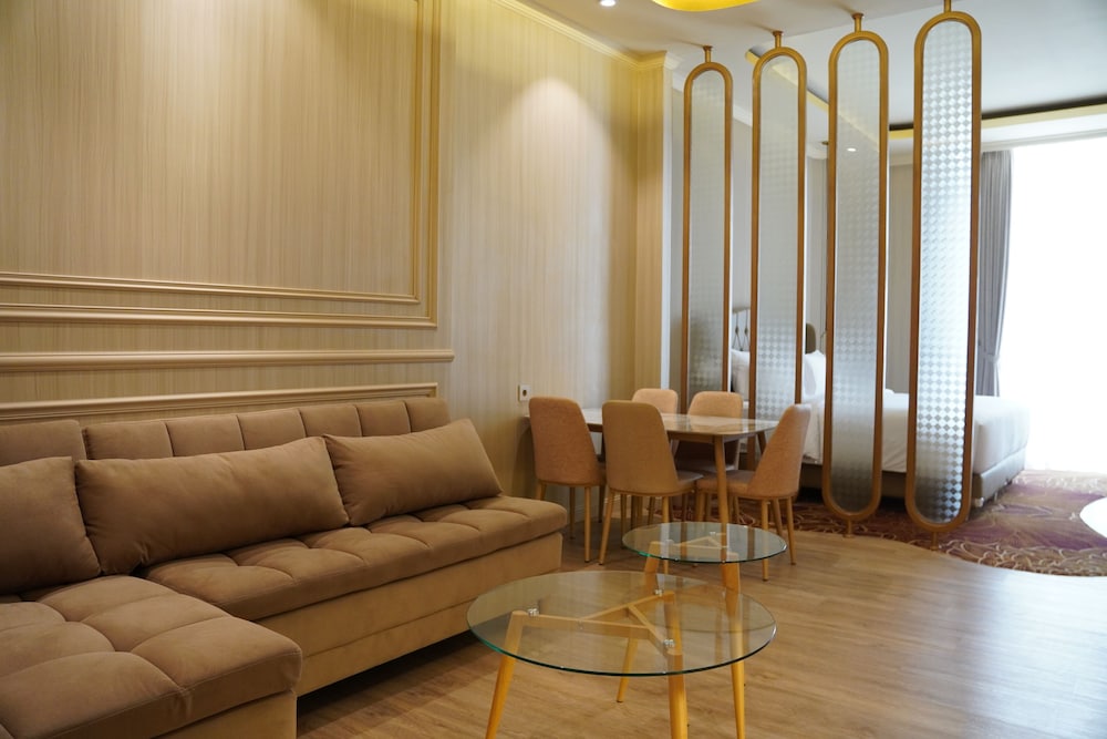 Luxury Suite, City View photo 2