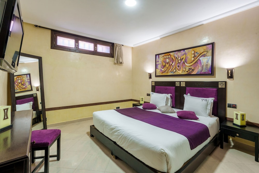 Standard Double or Twin Room - Photo 2