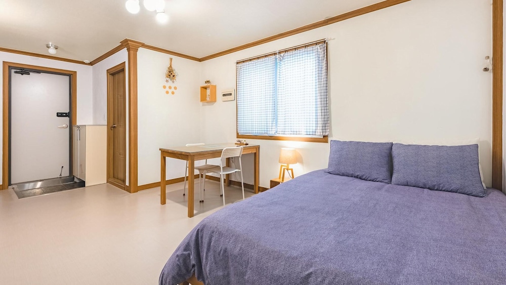 Basic Room, 1 Bedroom (2hojeom Daisy) photo 3